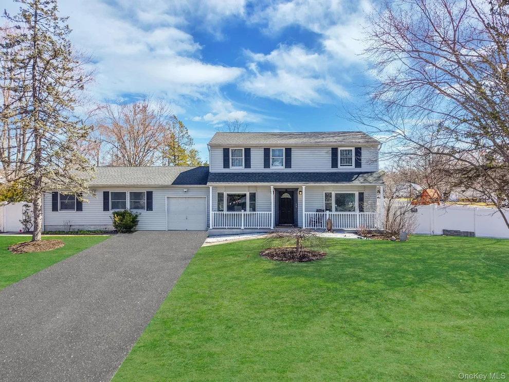 Unit for sale at 3 Heather Court, Brookhaven, NY 11720
