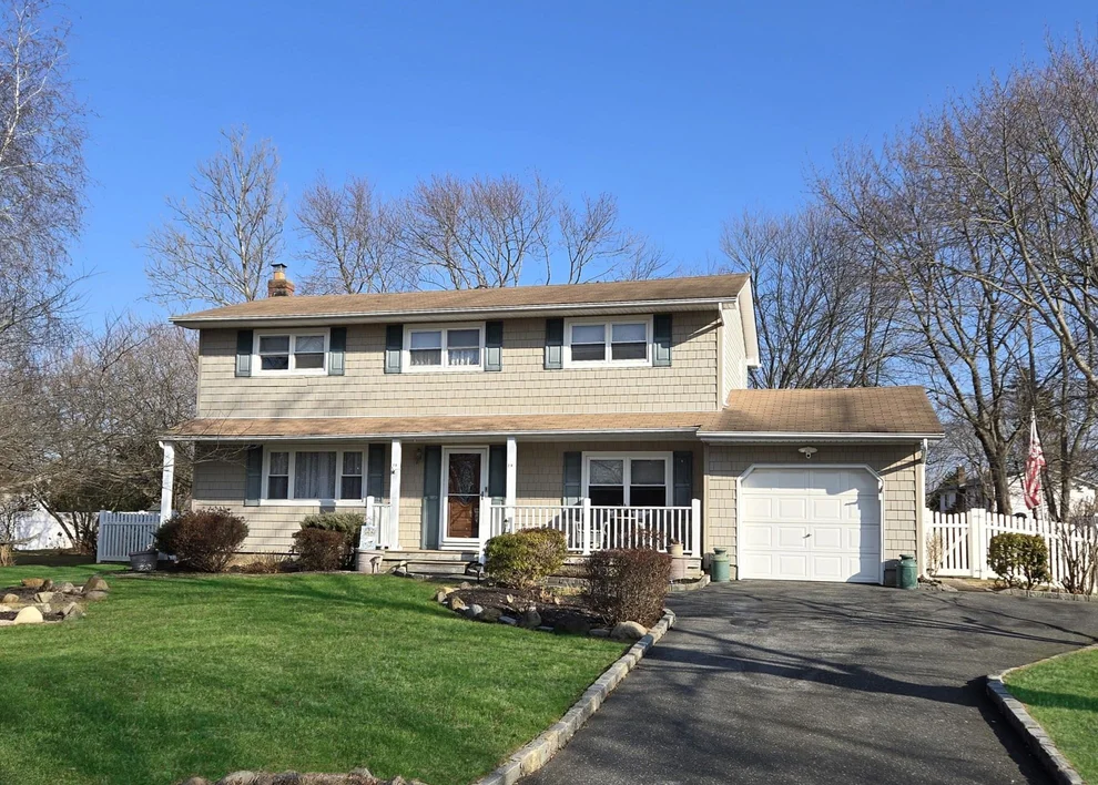 Unit for sale at 20 Knot Street, Brookhaven, NY 11772