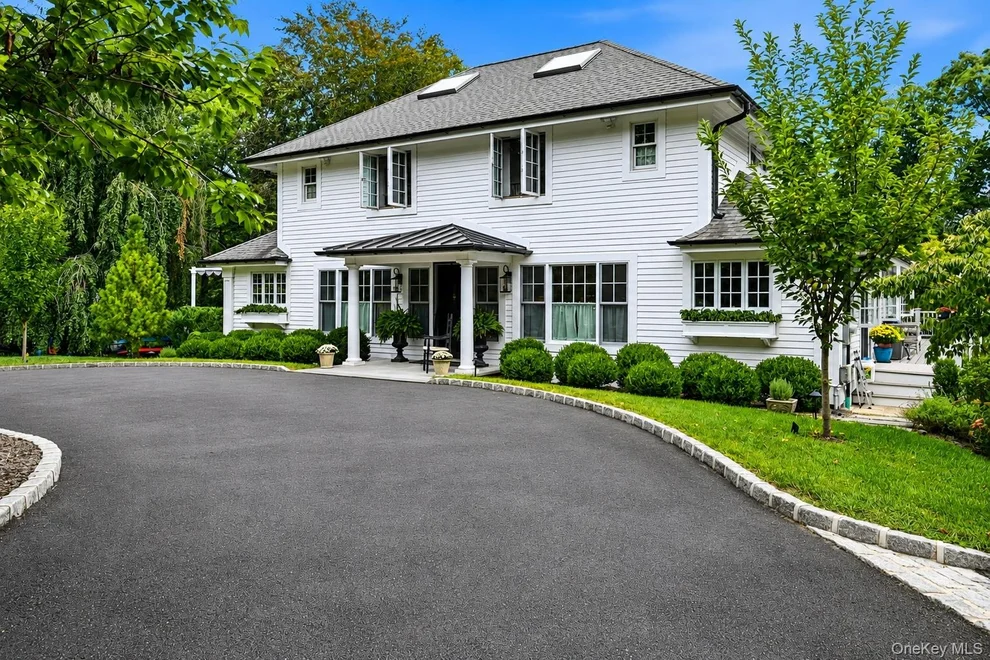 Unit for sale at 34 Locust Lane, Huntington, NY 11743