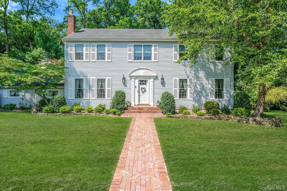 Unit for sale at 2 Seaview Lane, Brookhaven, NY 11766