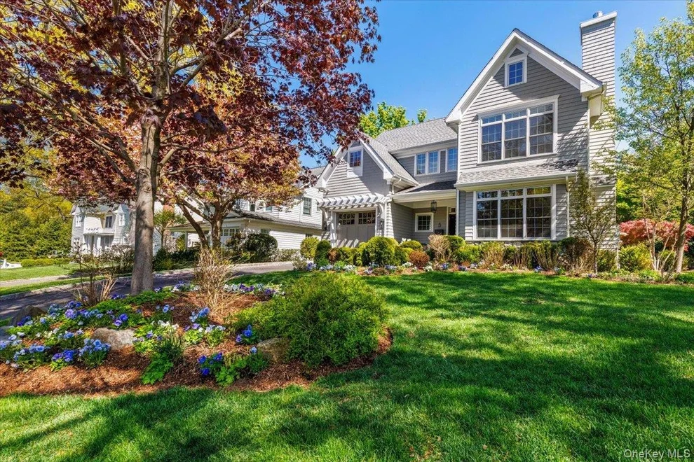 Unit for sale at 5 Rockridge Road, Rye City, NY 10580