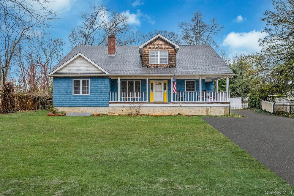 Unit for sale at 273 N Country Road, Brookhaven, NY 11764