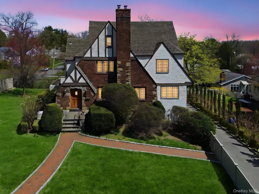 Unit for sale at 185 Fenimore Road, New Rochelle, NY 10804