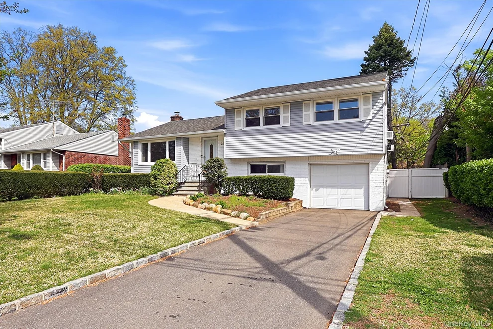 Unit for sale at 72 Woolsey Avenue, Glen Cove, NY 11542