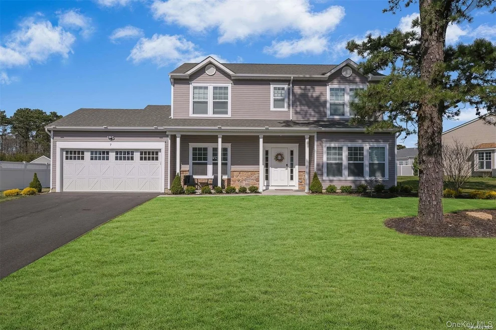 Unit for sale at 7 Pondview Circle, Brookhaven, NY 11967