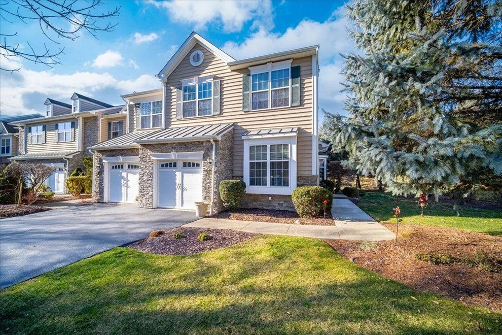Unit for sale at 746 Huntington Drive, Fishkill, NY 12524