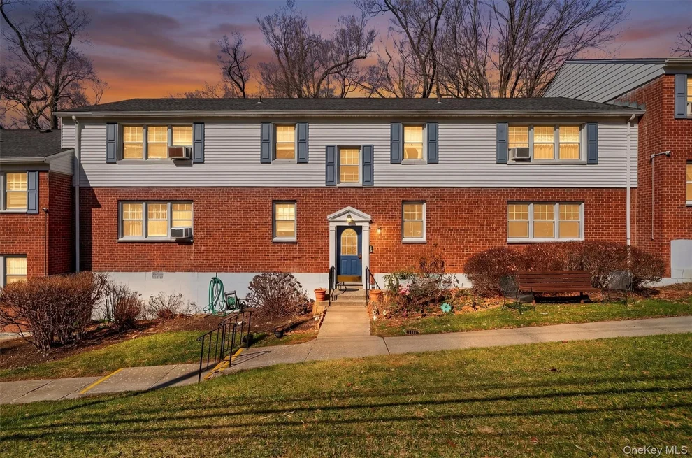 Unit for sale at 39 Columbus Avenue, Harrison, NY 10604