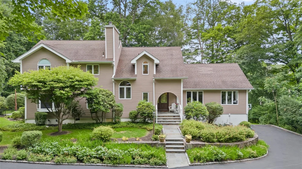 Unit for sale at 5 Plum Court, Somers, NY 10536