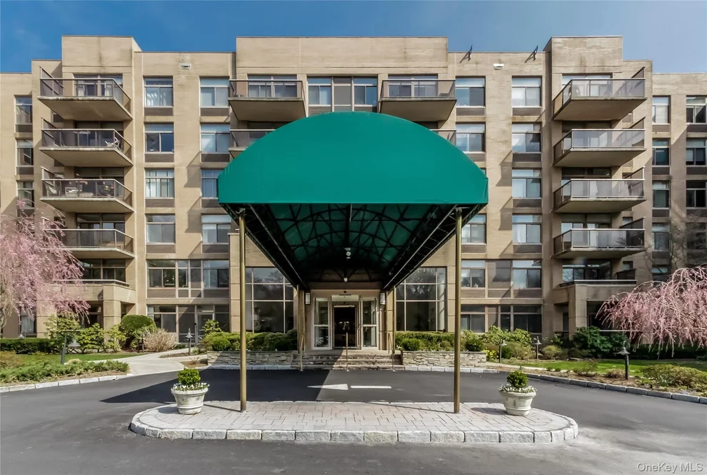 Unit for sale at 35 N Chatsworth Avenue, Mamaroneck, NY 10538