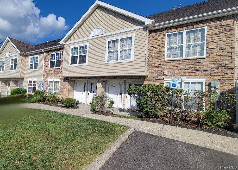 Unit for sale at 1105 Maggie Road, Newburgh (Town), NY 12550