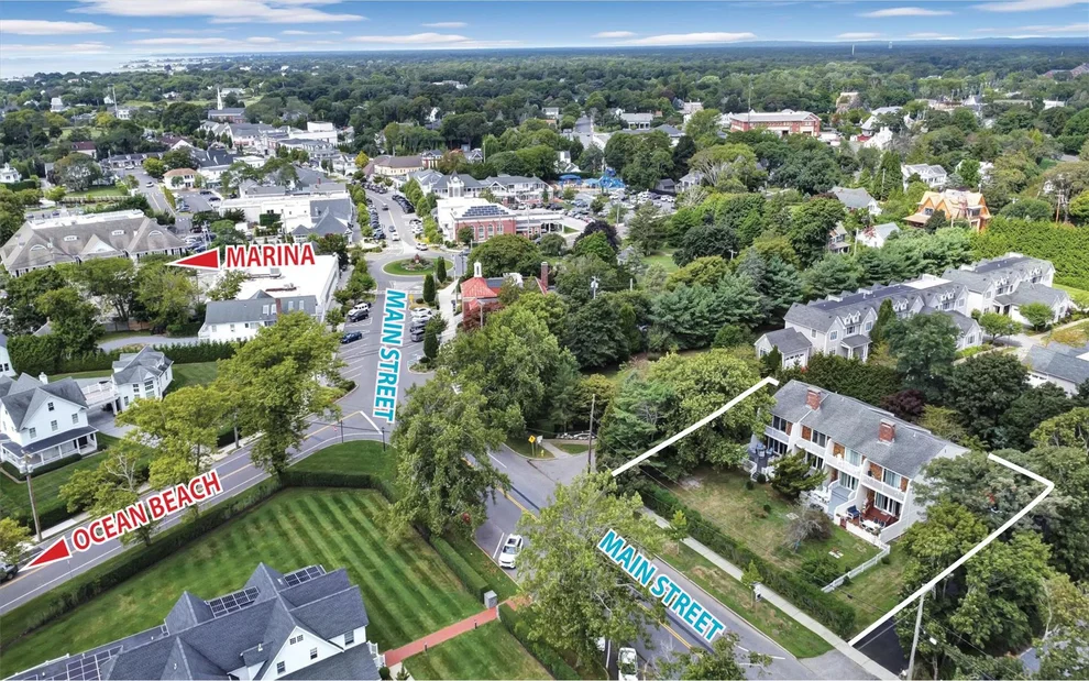 Unit for sale at 182-188 Main Street, Southampton, NY 11978