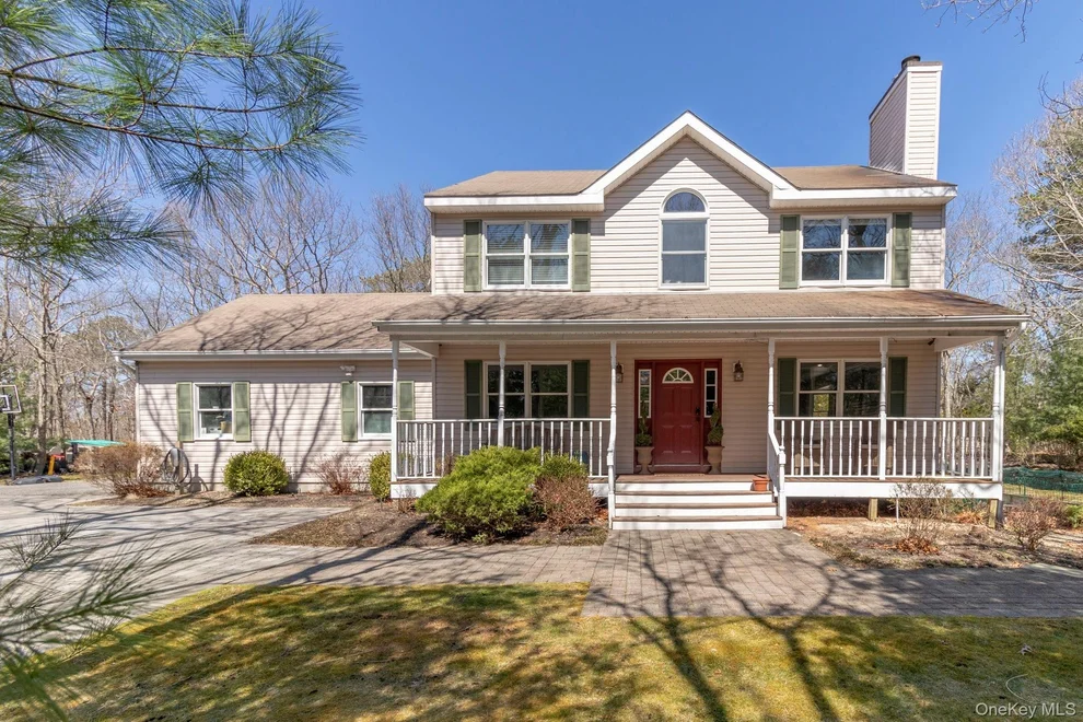Unit for sale at 6 Bayview Terrace, Southampton, NY 11946