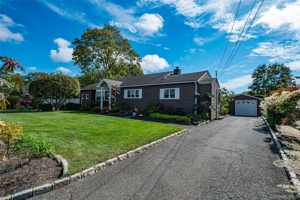 Unit for sale at 60 White Street, Babylon, NY 11703