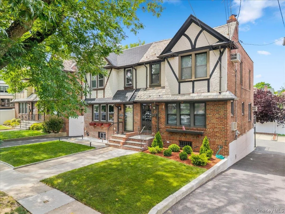 Unit for sale at 1241 Rhinelander Avenue, New York, NY 10461