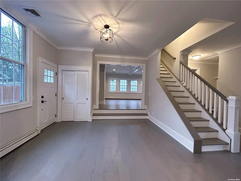 Unit for sale at 170 Main Street, Huntington, NY 11724