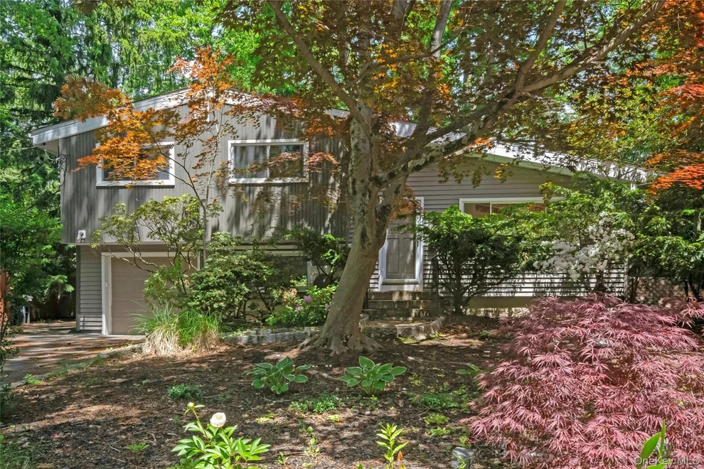 Unit for sale at 3 Shaw Lane, Greenburgh, NY 10530