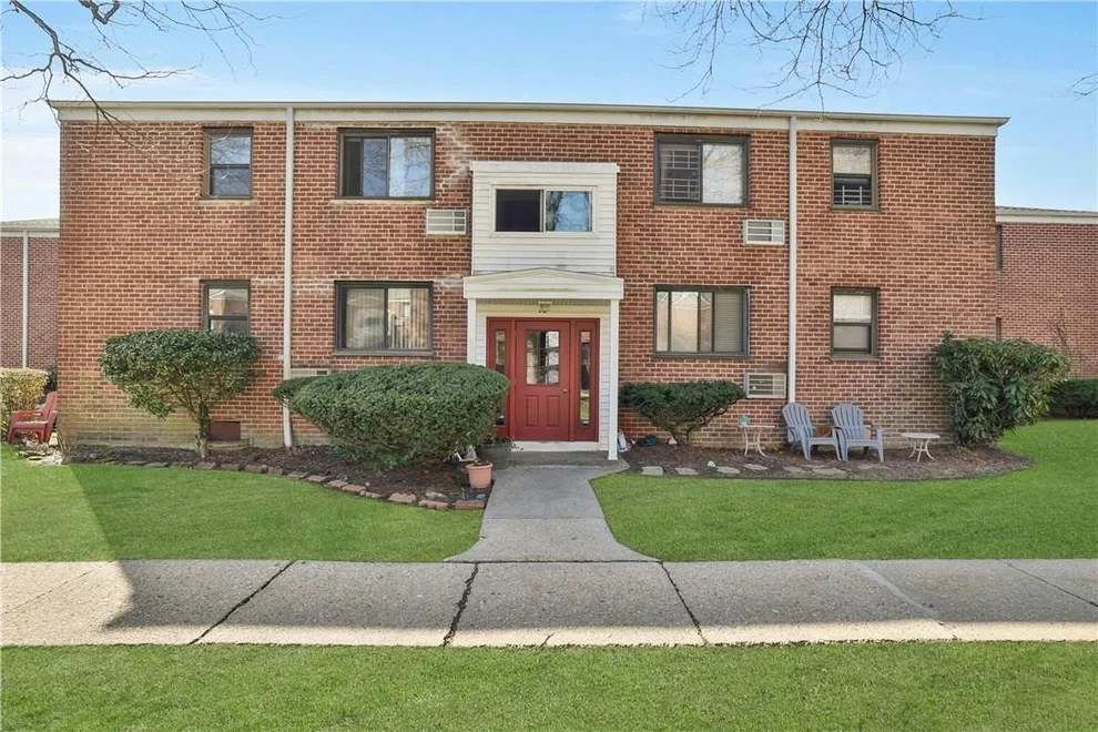 Unit for sale at 28 Lawrence Drive, Greenburgh, NY 10603