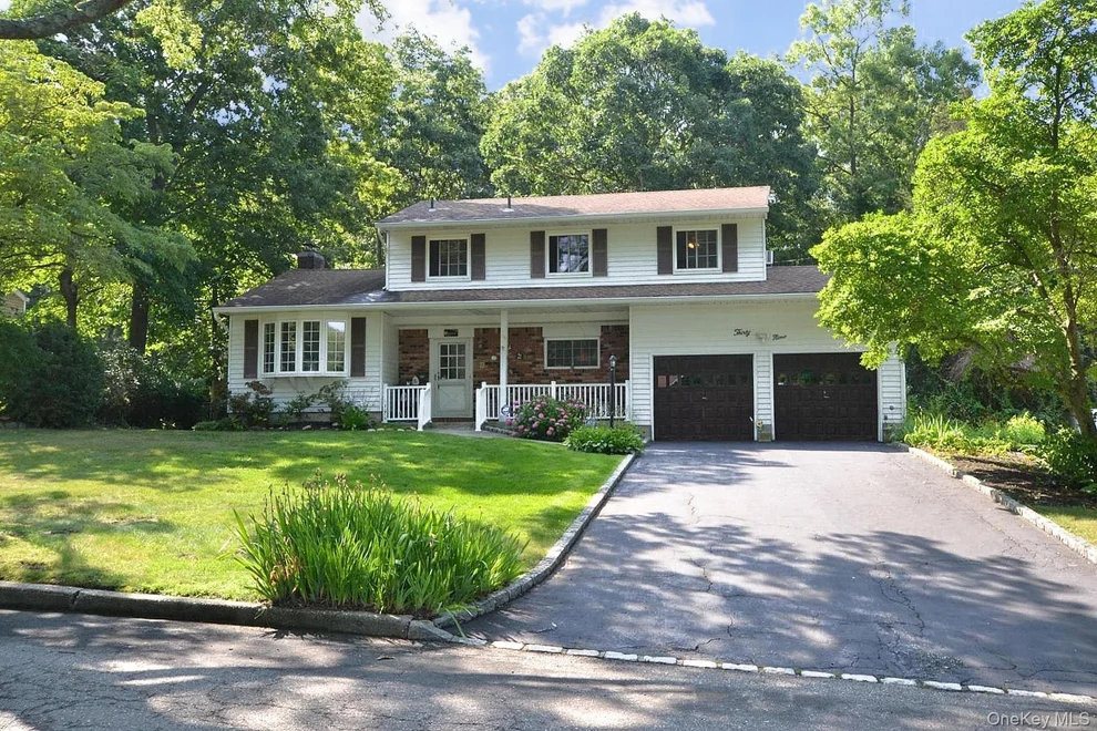 Unit for sale at 39 Sheryl Crescent, Smithtown, NY 11787