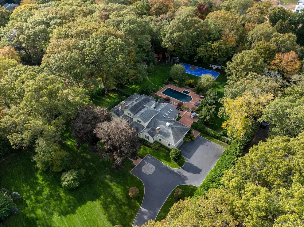 Unit for sale at 80 Wheatley Road, North Hempstead, NY 11568