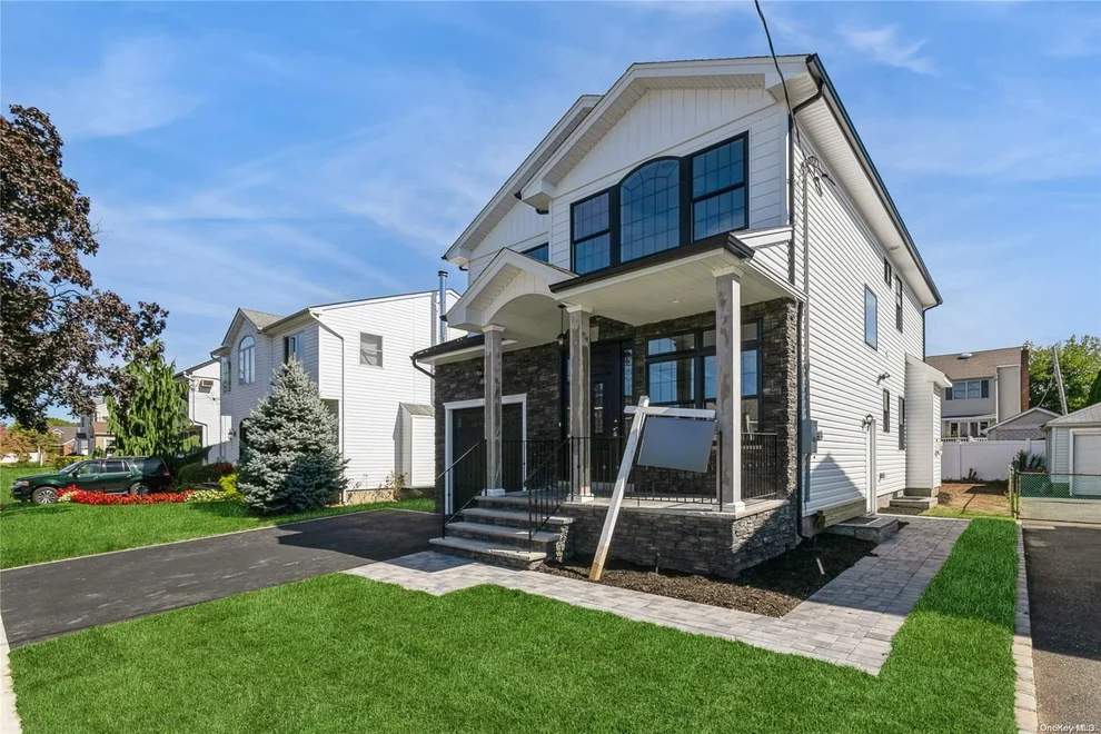 Unit for sale at 5 22nd Street, Oyster Bay, NY 11753