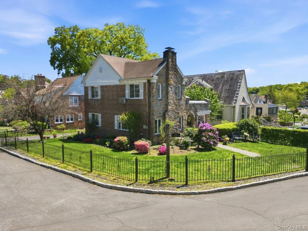 Unit for sale at 51 Cumberland Drive, Yonkers, NY 10704