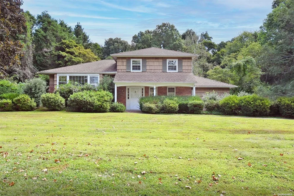 Unit for sale at 104 Buttercup Lane, Huntington, NY 11743