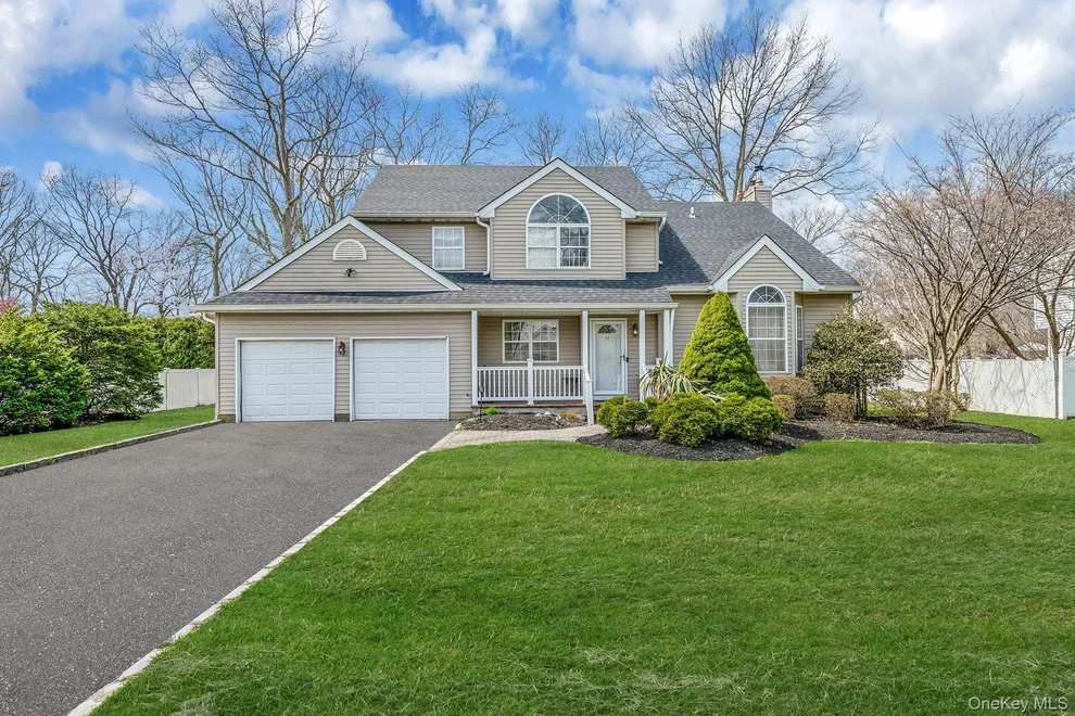 Unit for sale at 92 Old Selden Stage Road, Brookhaven, NY 11784
