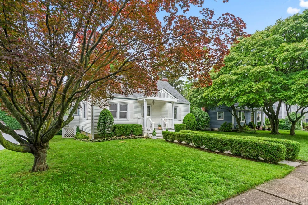 Unit for sale at 42 Valley Avenue, Oyster Bay, NY 11560