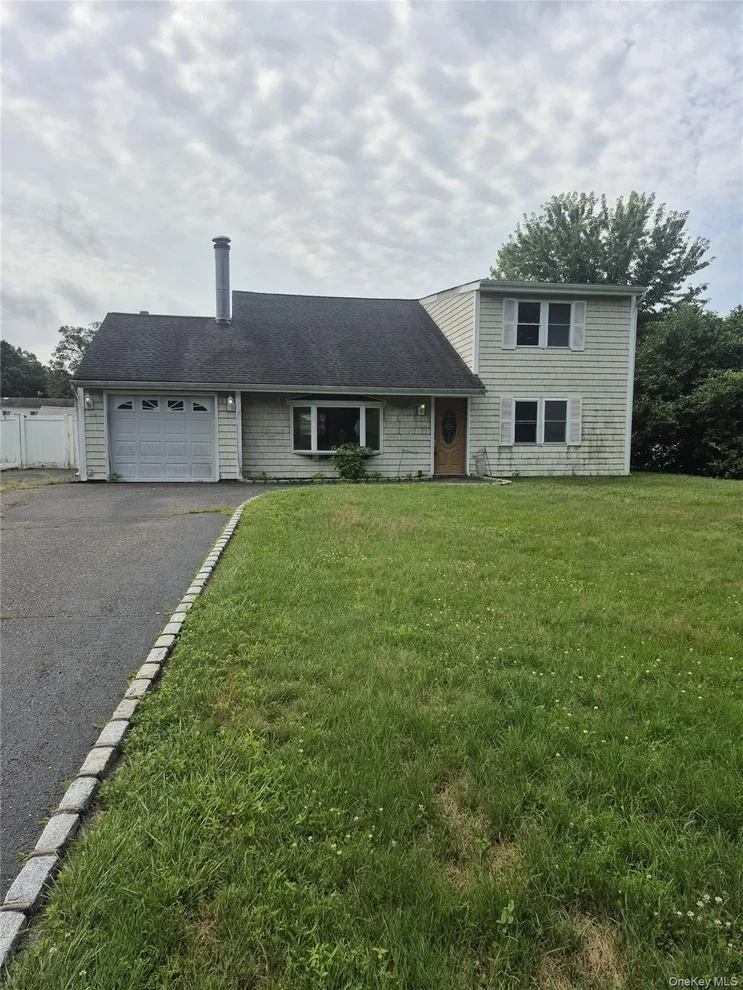 Unit for sale at 2 Wendy Road, Brookhaven, NY 11727