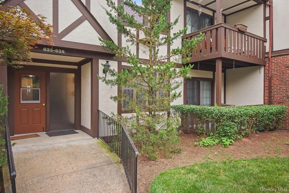 Unit for sale at 636 Sierra Vista Lane, Clarkstown, NY 10989