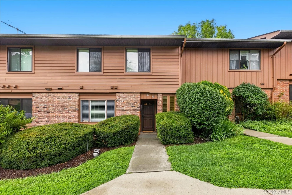 Unit for sale at 47 Coachlight Square, Cortlandt, NY 10548