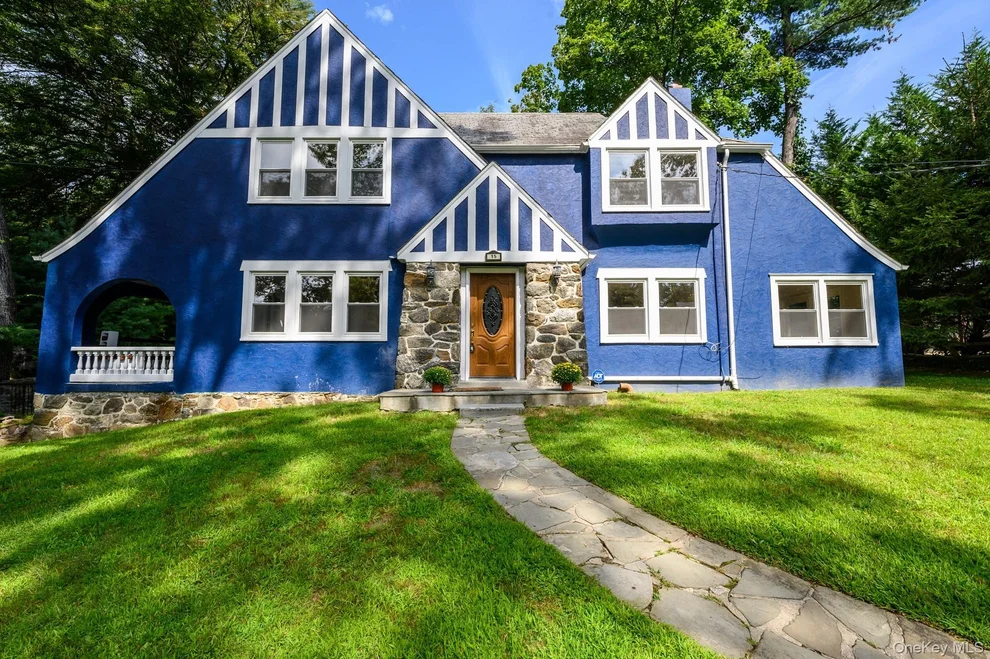 Unit for sale at 15 Ranger Place, New Rochelle, NY 10804