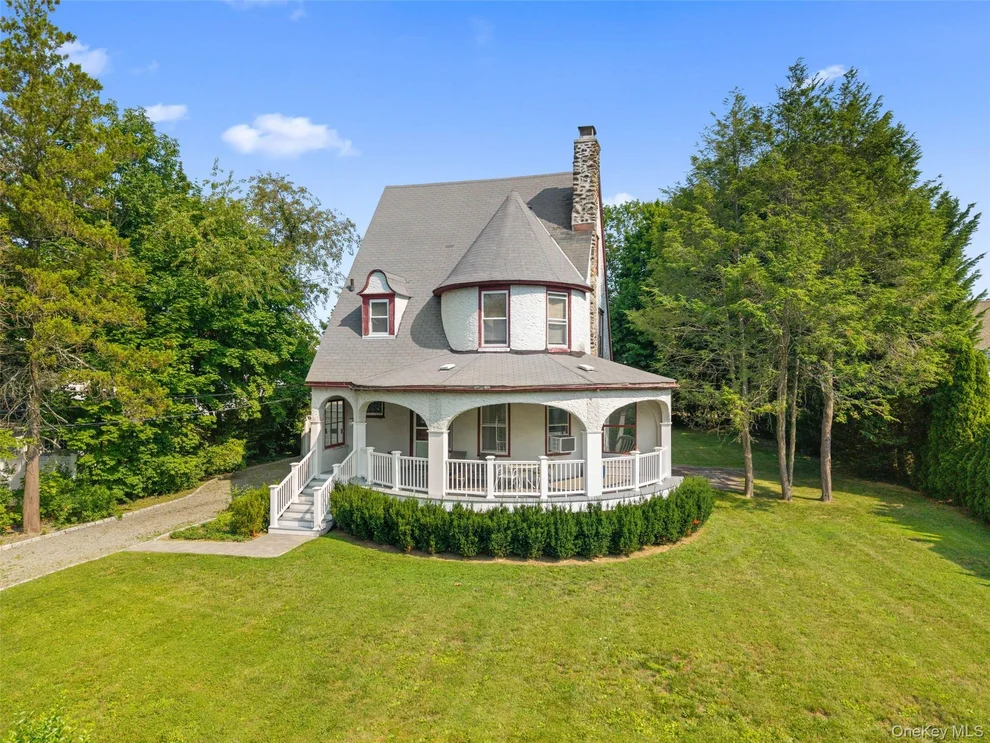 Unit for sale at 33 Deerfield Avenue, Eastchester, NY 10709