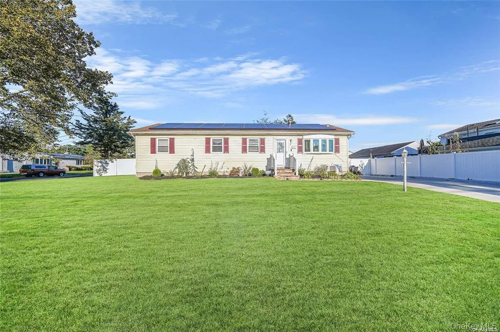 Unit for sale at 15 Armstrong Street, Islip, NY 11717