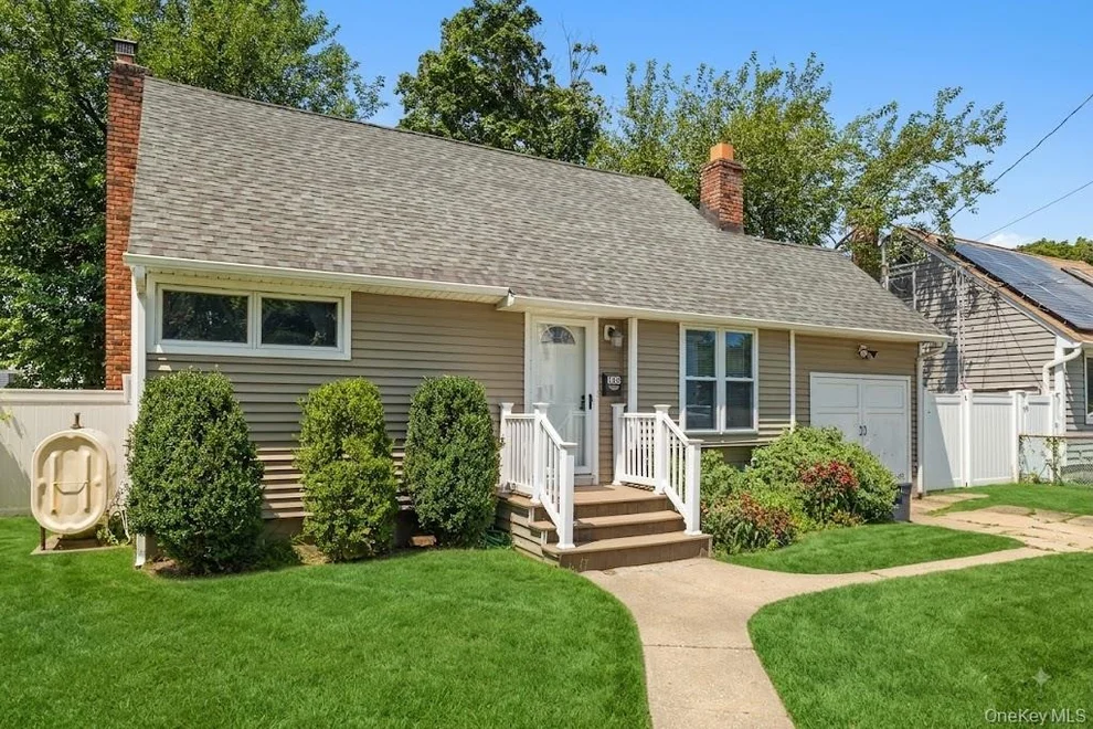 Unit for sale at 163 Buffalo Avenue, Babylon, NY 11757