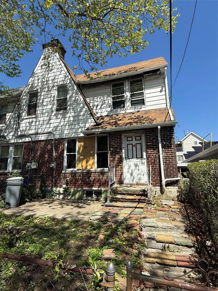Unit for sale at 2273 Cincinnatus Avenue, New York, NY 10473