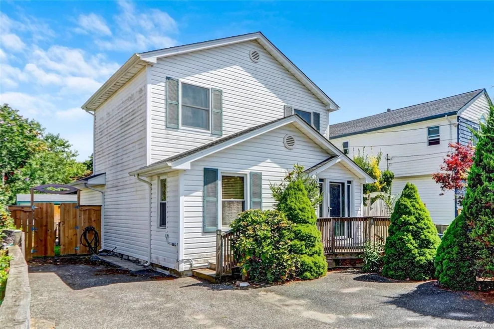 Unit for sale at 103 Lynbrook Drive, Brookhaven, NY 11951