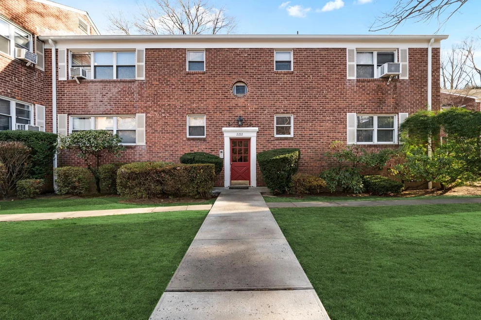 Unit for sale at 2222 Palmer, New Rochelle, NY 10801