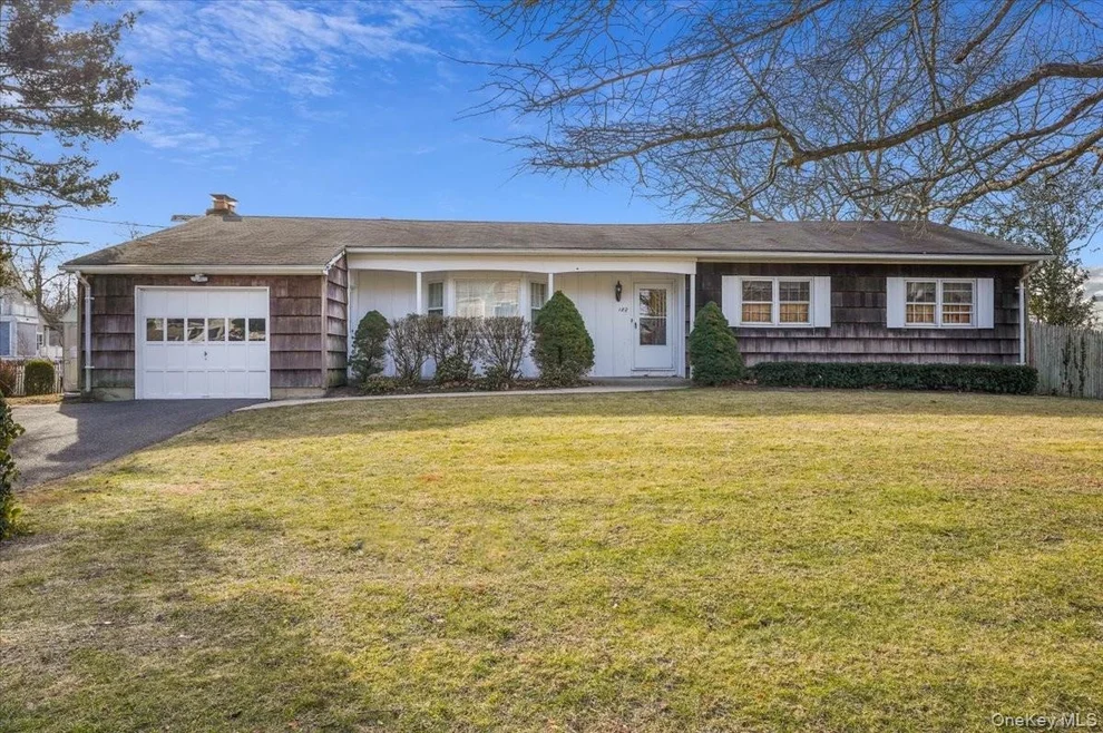 Unit for sale at 182 Connetquot Drive, Islip, NY 11769