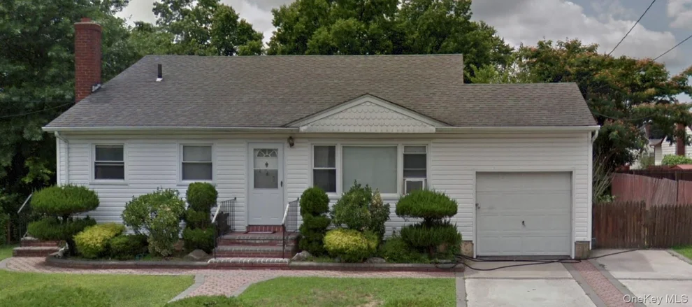 Unit for sale at 187 Urban Avenue, North Hempstead, NY 11590