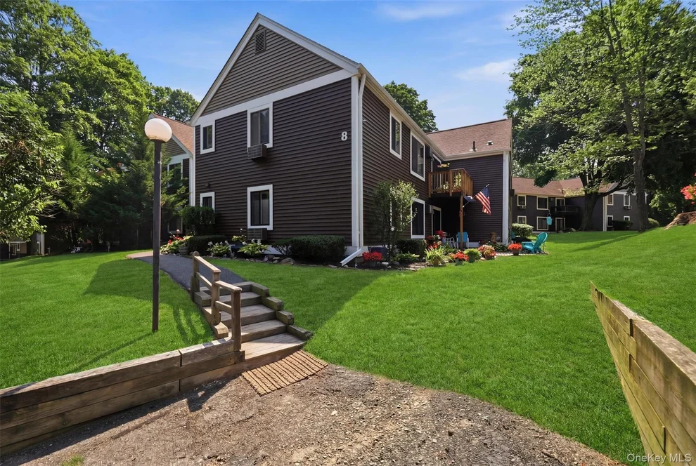 Unit for sale at 8 Heritage Drive, Monroe, NY 10926