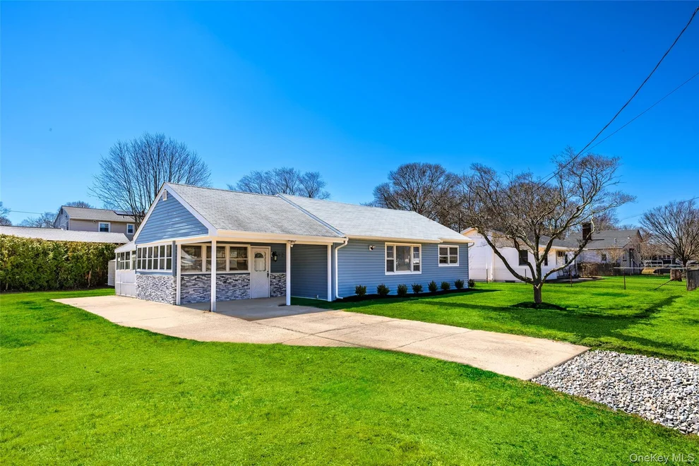 Unit for sale at 32 Flintlock Drive, Brookhaven, NY 11967