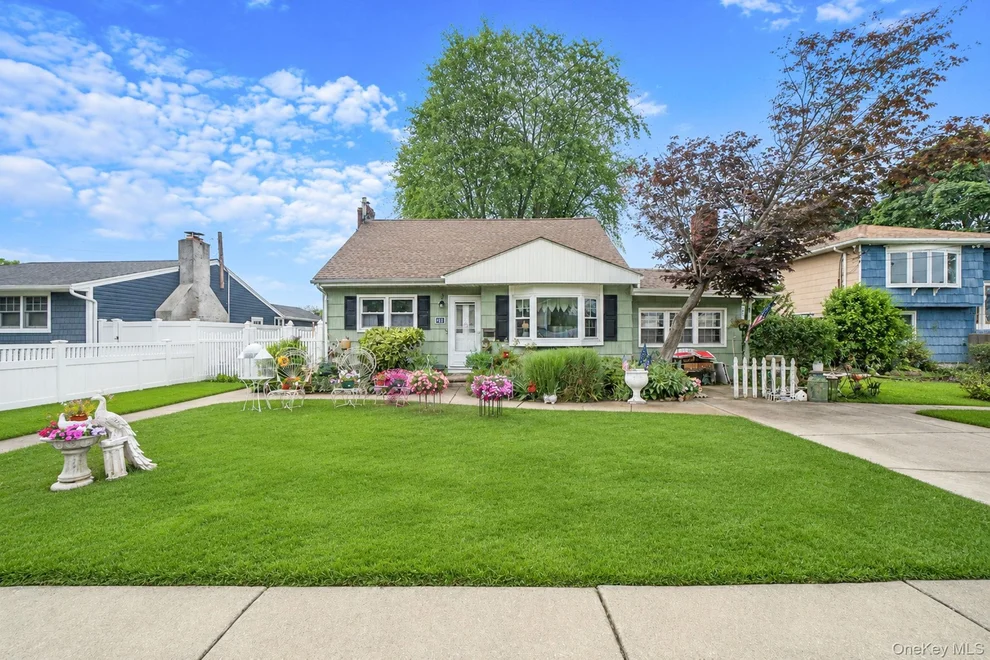 Unit for sale at 18 E Bay Drive, Islip, NY 11795