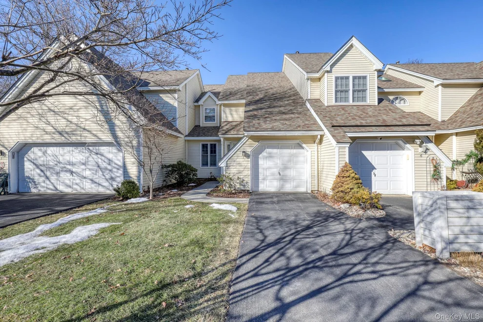 Unit for sale at 7 Birkdale Court, Poughkeepsie (Town), NY 12603