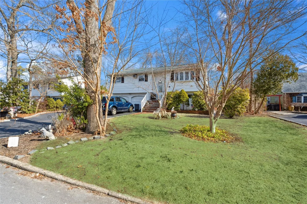 Unit for sale at 29 17th Avenue, Islip, NY 11779