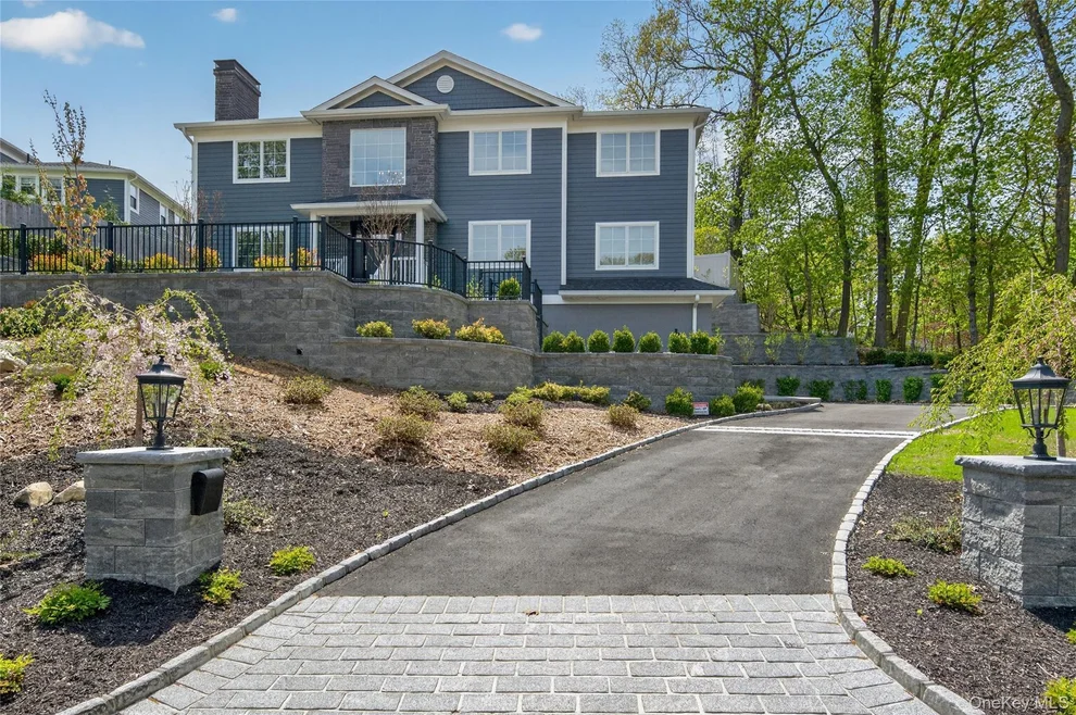 Unit for sale at 208 Cow Neck Road, North Hempstead, NY 11050