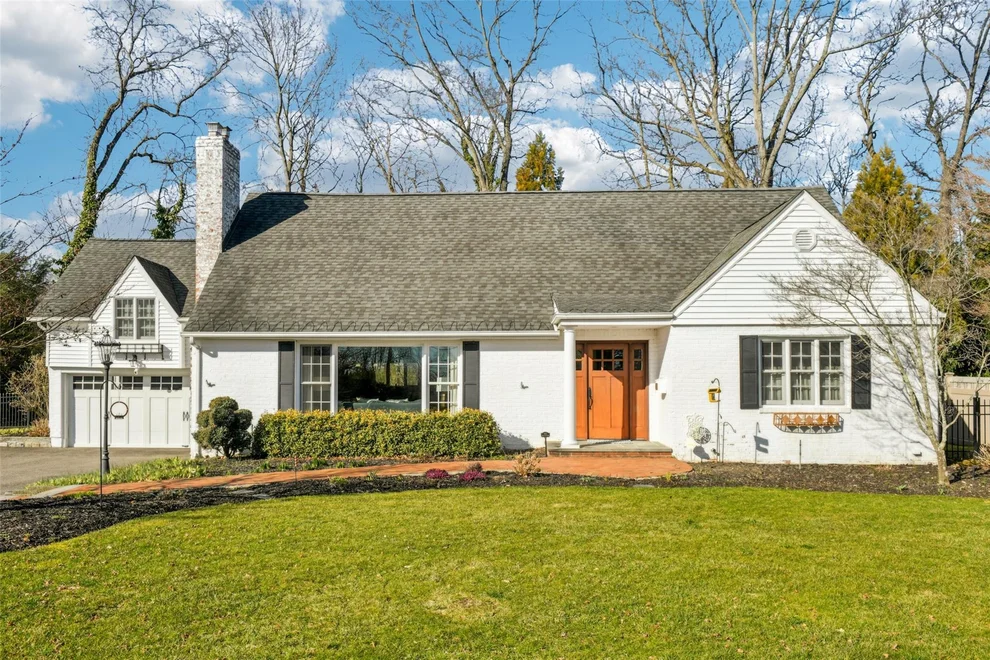 Unit for sale at 20 Bower Place, Huntington, NY 11743