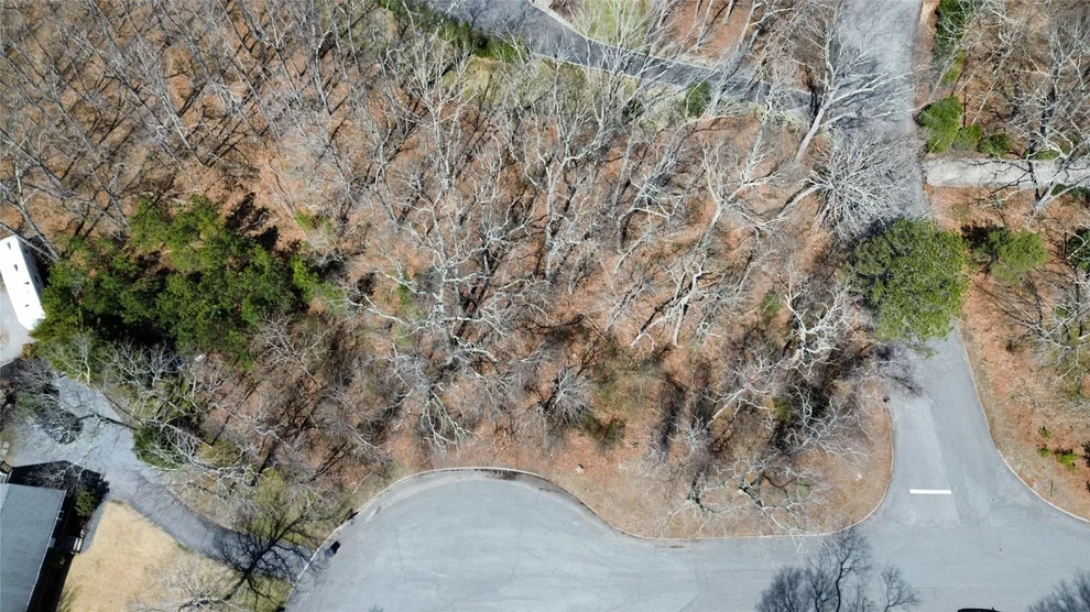 Unit for sale at 16 Tree Haven Lane, Southampton, NY 11901