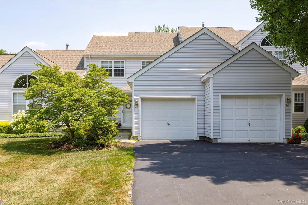 Unit for sale at 75 Muirfield Court, Poughkeepsie, NY 12603
