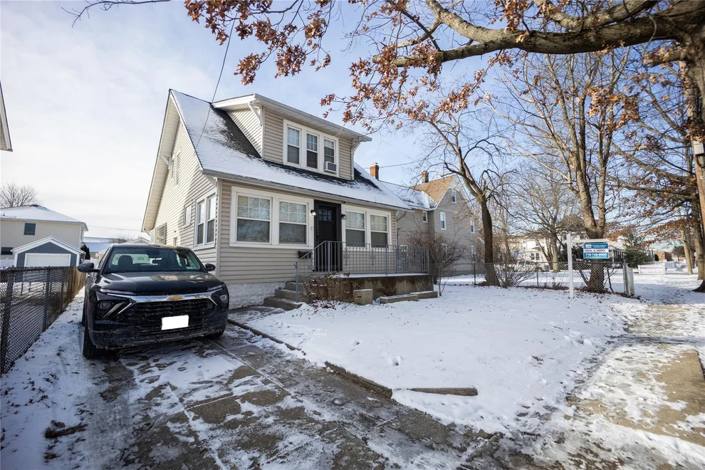 Unit for sale at 495 Henry Street, Hempstead, NY 11572